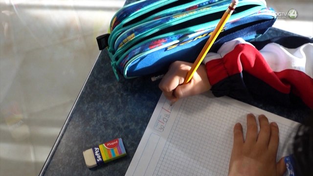 Revisan en un foro la iniciativa para prohibir el uso de telefónos celulares en las aulas