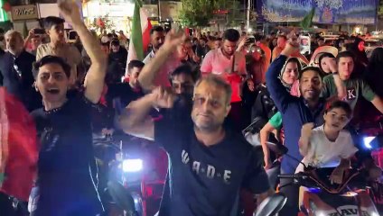 Tehran Celebrates as Iran Successfully Launches New Missile 🚀