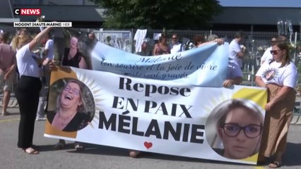 Hommage à Mélanie : 1.000 participants à la marche blanche