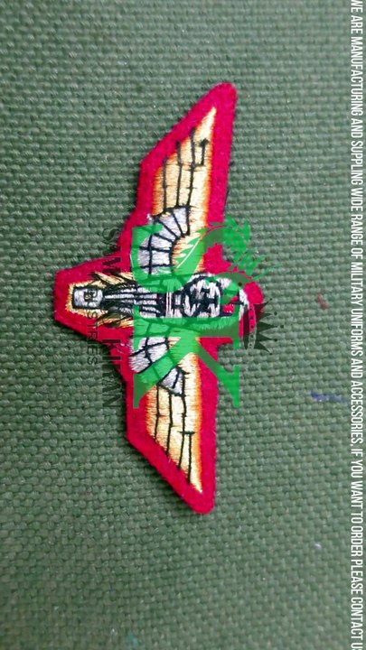 PAKISTAN ARMY PARACHUTE RIGGER WINGS, United Kingdon Special Forces Communicator Wings