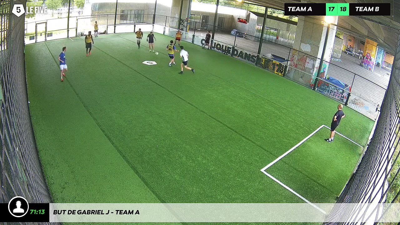 But de Gabriel J - Team A