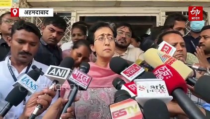 आप नेता आतिशी ने एयर इंडिया विमान हादसे में घायल लोगों से मुलाक़ात की