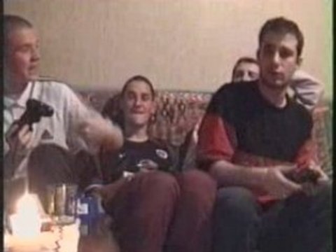 soirée PES... avec pas mal de bleu.... avalanche de coups