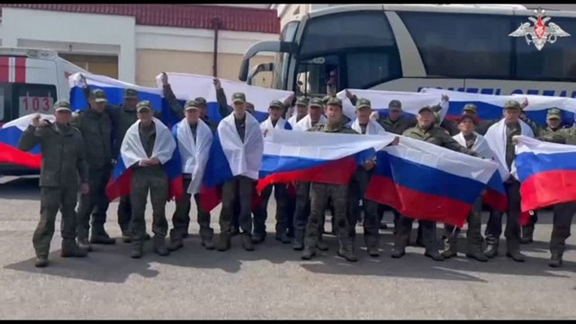 Prigionieri di guerra russi rilasciati in scambio Russia-Ucraina