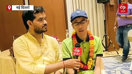 NEET UG 2025 Results: बिहार के रहने वाले मृणाल किशोर झा बने दिल्ली टॉपर, बताया सफलता का क्या है राज ?