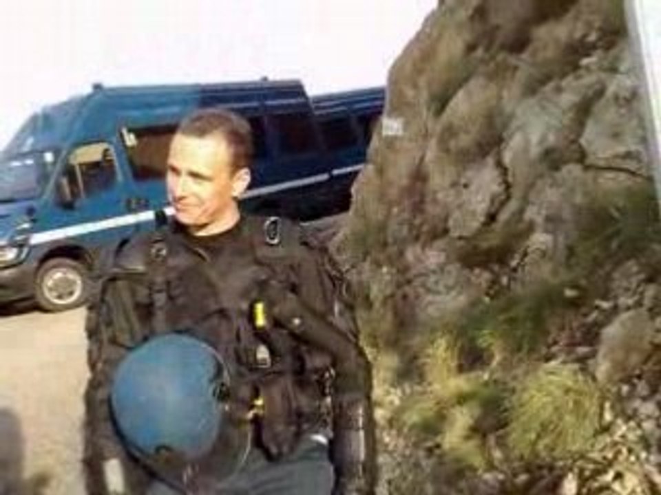 tekos ardeche mai 2008 avec la manchette