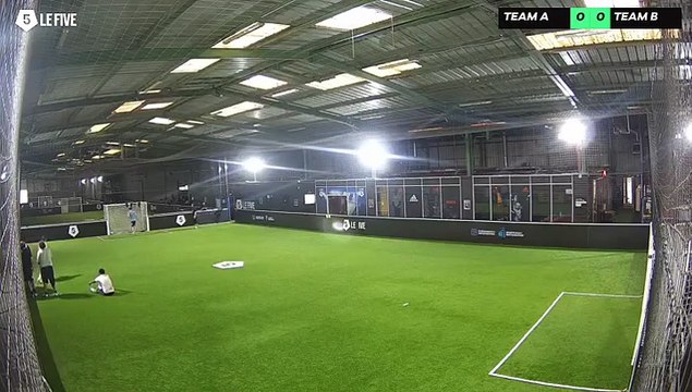 14/06 à 20:39 - Football Cruyff (LeFive Bezons)