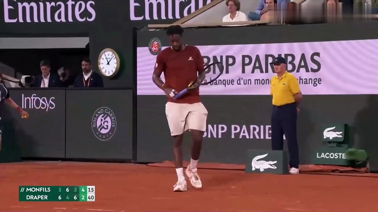 Final Serve - T Zone