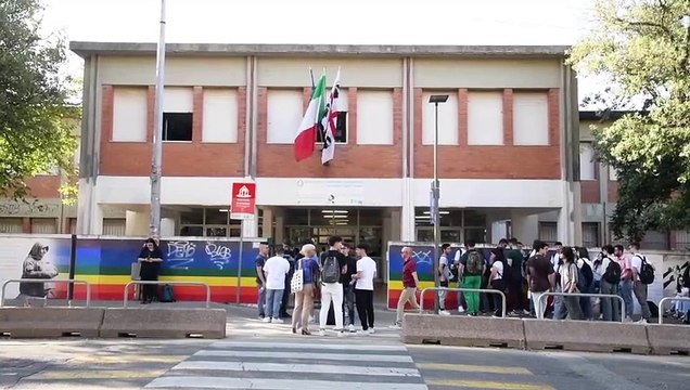 Nuoro, via alla Maturit?: all'istituto Francesco Ciusa studenti e studentesse alle prese con la prima prova