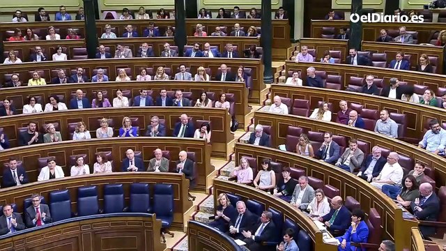 Gritos de ¡dimisión! a Sánchez por parte del PP mientras los socialistas replican con aplausos al presidente