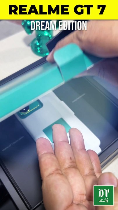 Unboxing the stunning Realme GT 7 Dream Edition Aston Martin F1! 🏎️ This phone blends luxury design with flagship power.