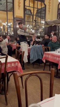 Le savoir-faire à la française 🍛Bouillon Chartier, 7, rue du Faubourg Montmartre, 75009 Paris, ouvert depuis 1896