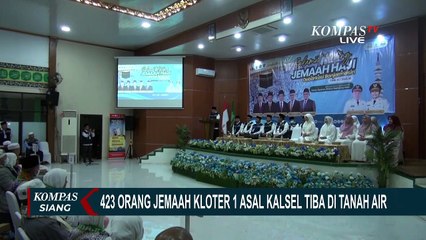 Momen 423 Orang Jemaah Kloter 1 Asal Kalimantan Selatan Tiba di Indonesia