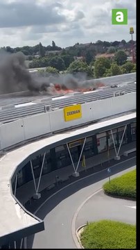 Incendcie ce dimanche 15 juin 2025 au centre commercial Les Dauphins de Mouscron