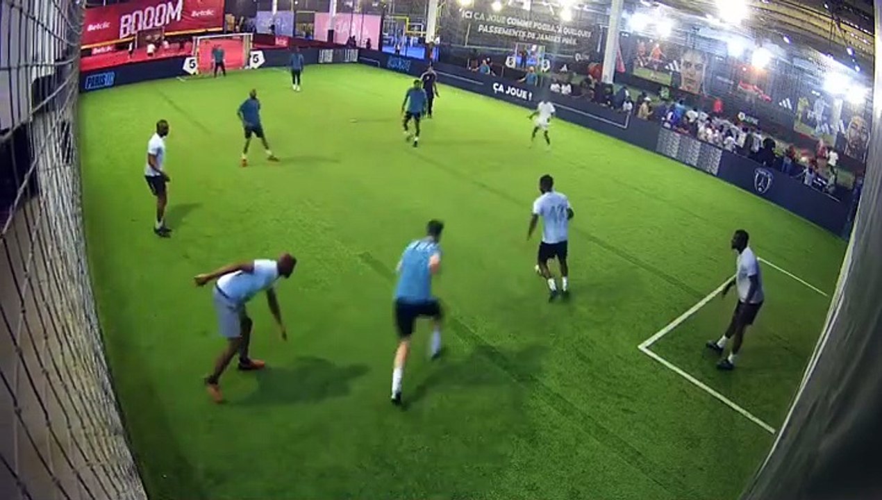 Créteil - Lyon 15/06 à 11:42 - Football Terrain Paris FC (LeFive Créteil)