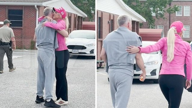 Todd and Savannah Chrisley Hug After His Release From Prison