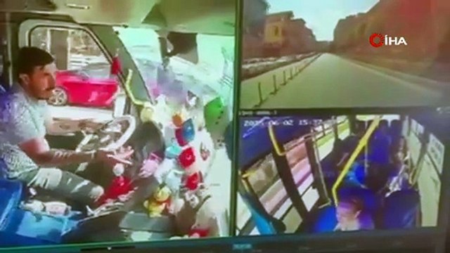 Adana'da dolmuş şoförü, 'Ben içindeki candan sorumluyum, sen keyfine bak' dedi saniyeler içinde kaza yaptı! Çarptığı kişi hayatını kaybetti