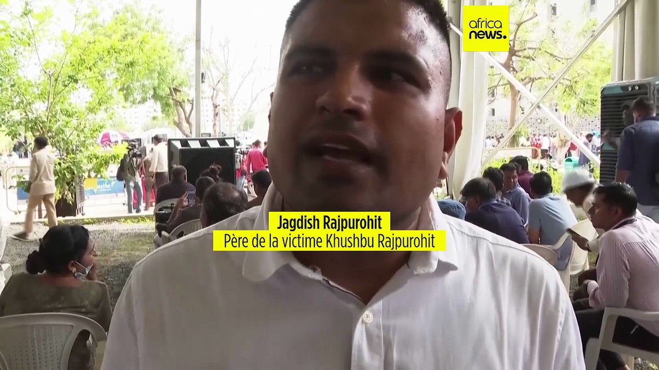 Inde : les familles endeuillées identifient leurs proches