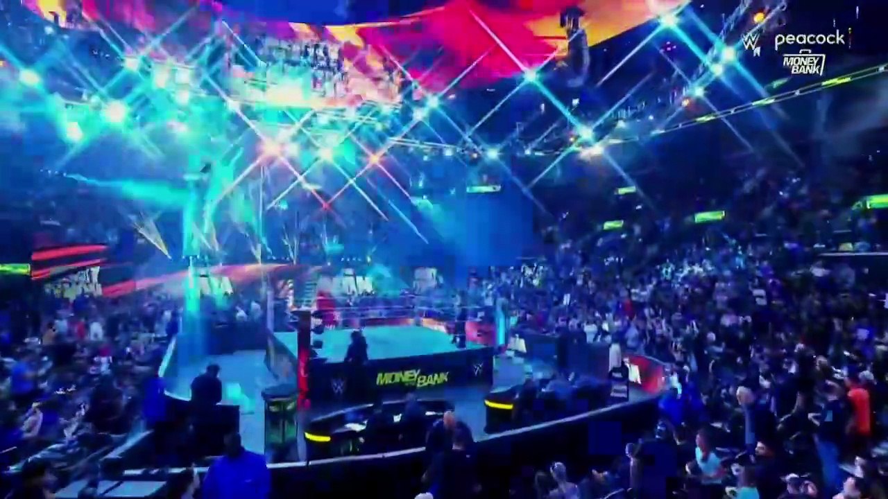 WWE MONEY IN THE BANK 2025 - LYRA VALKYRIA VS BECKY LYNCH
