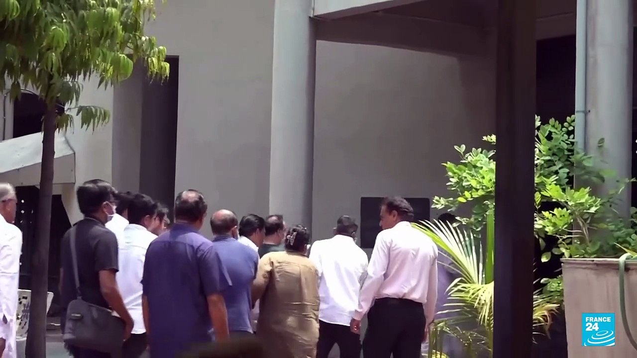 Empieza entrega de cuerpos de víctimas de accidente aéreo en India