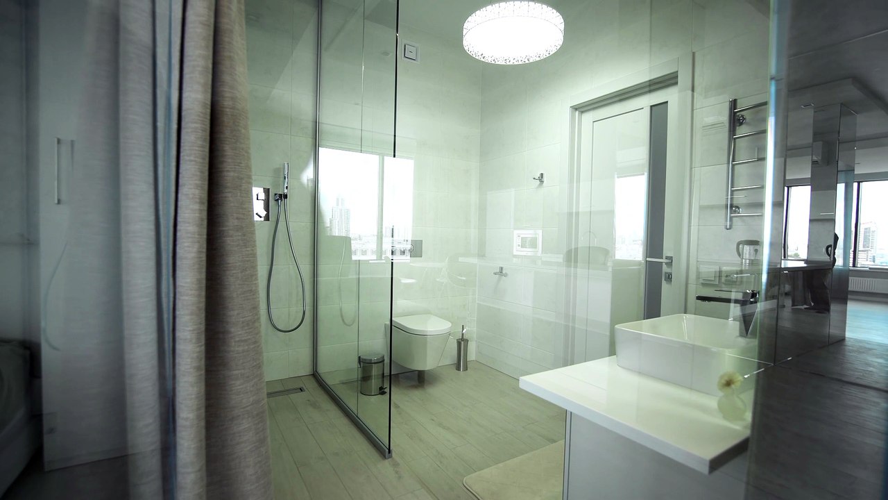 Glass shower partition