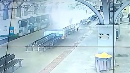 Câmera mostra homem que furtou ônibus no Terminal Sudoeste para "passear"