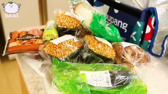 ASMR MUKBANG Fire Black bean Mushrooms, Fire Noodles, Webfoot Octopus, Rice paper Wrap.