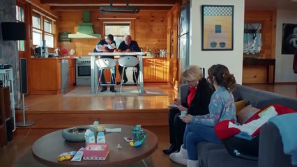 52. Estado Civil: Complicado (Iliski Durumu: Karisik), en español