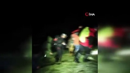 Demirkapı Yaylası’nda sisten yönlerini şaşıran dağcıların imdadına jandarma ve AFAD yetişti
