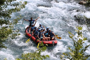 Sadece deniz ve kumdan ibaret değil: Şehre gelen heyecan ve eğlenceye doyuyor
