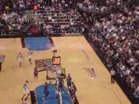 GAme2 >pistons! blocks and alley oops !!