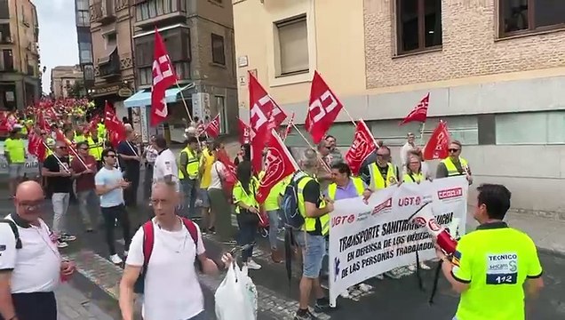 Los trabajadores del transporte sanitario salen a la calle a reivindicar mejores condiciones laborales