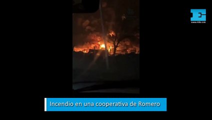 VIDEO Y FOTOS.- Más de 10 horas de fuego, evacuados y tensión por el incendio de la Cooperativa de Cartoneros