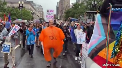 A Los Angeles nuove proteste dopo le folle del "No kings day"