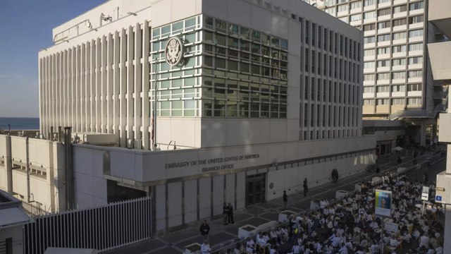 Misil iraní daña sede de EEUU en Tel Aviv y crece la tensión sobre respuesta de Washington