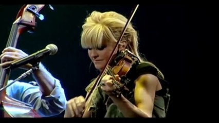 DIXIE CHICKS: TOP OF THE WORLD TOUR 2003 - LIVE