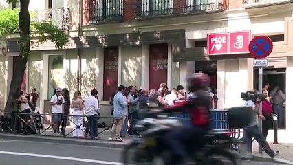 Sánchez defiende que el PSOE es una organización "limpia" y reta a PP y Vox a una moción