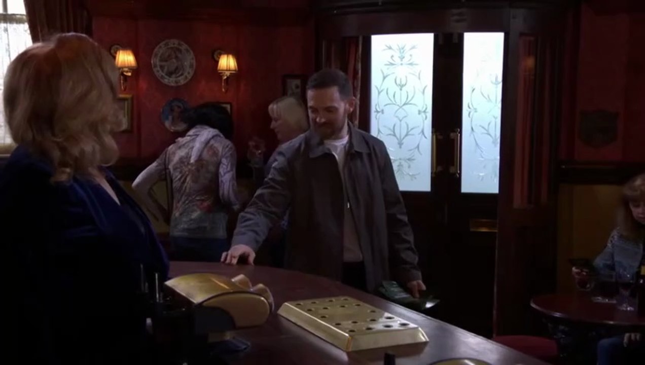 EastEnders Elaine Peacock & George Knight vs Dean Wicks  15th November 2023