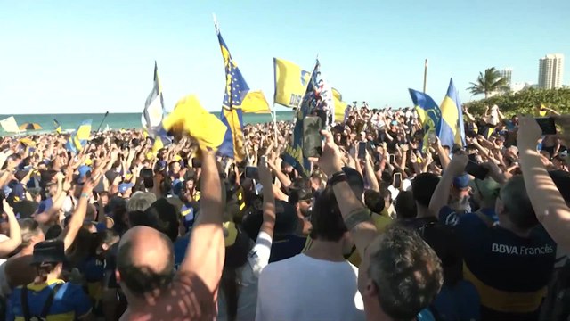 El banderazo de Boca Juniors en Miami Beach: ¡momento histórico para el fútbol argentino!
