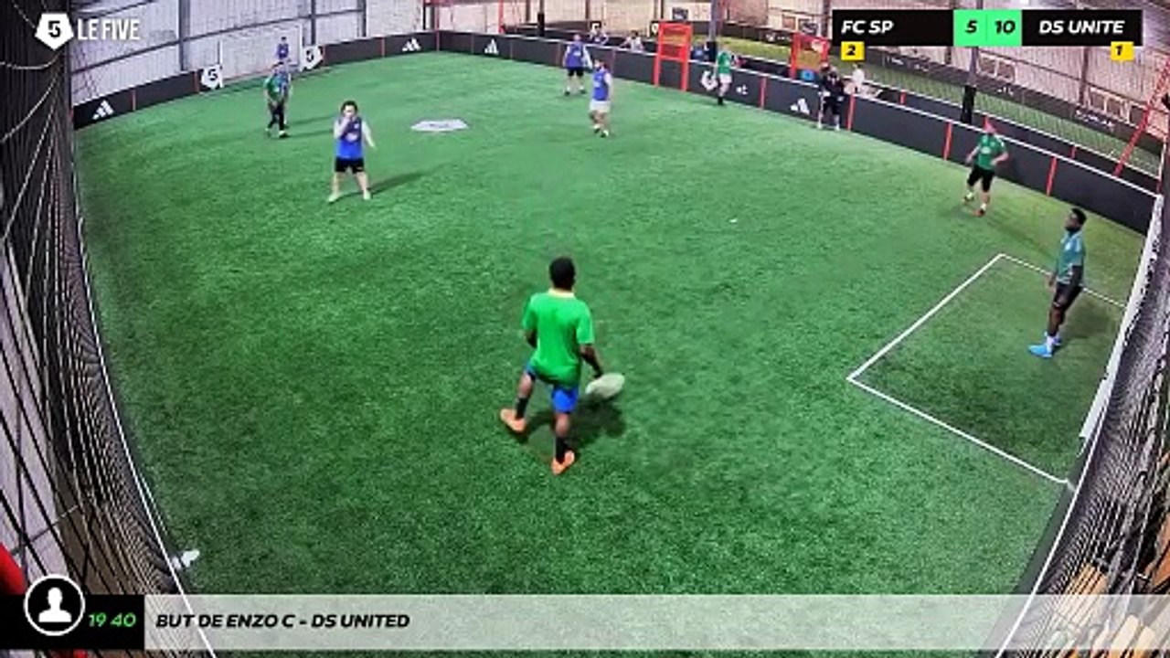 But de Enzo C - Ds United