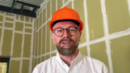 LE CREUSOT : Régis Faure présente le futur cinéma Le Magic