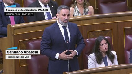Abascal abandona el hemiciclo tras su intervención contra Sánchez