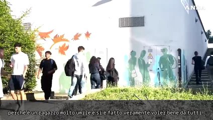 Kimi Antonelli in classe con i suoi compagni per la maturita'