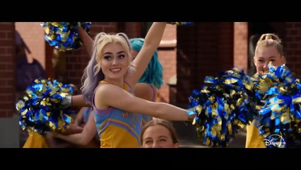 Zombies 4: Un verano entre vampiros | movie | 2025 | Official Trailer