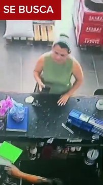 Exponen a mujer que se hizo pasar como cliente para robar electrodomésticos en una tienda
