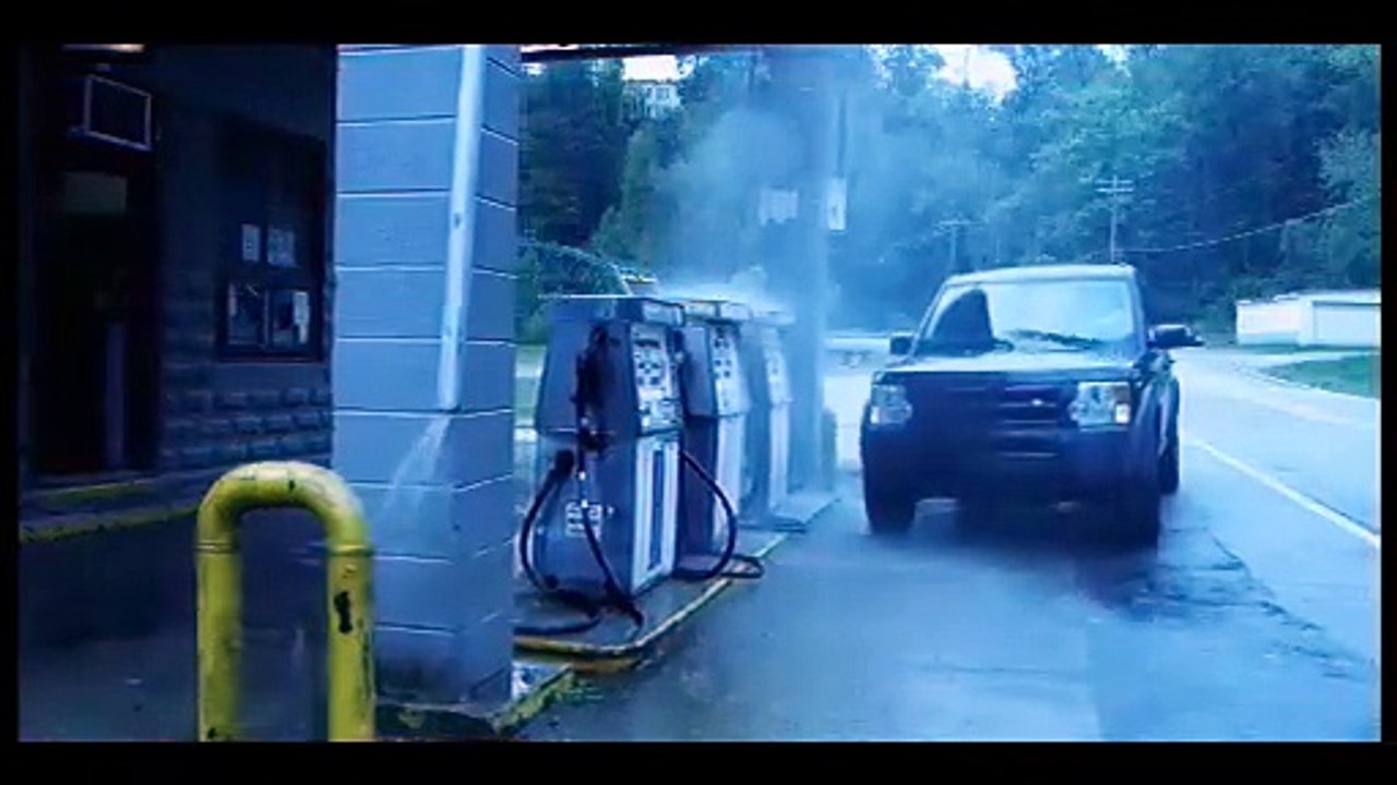 Hollow Creek - Dorf der Verdammten | movie | 2016 | Official Trailer