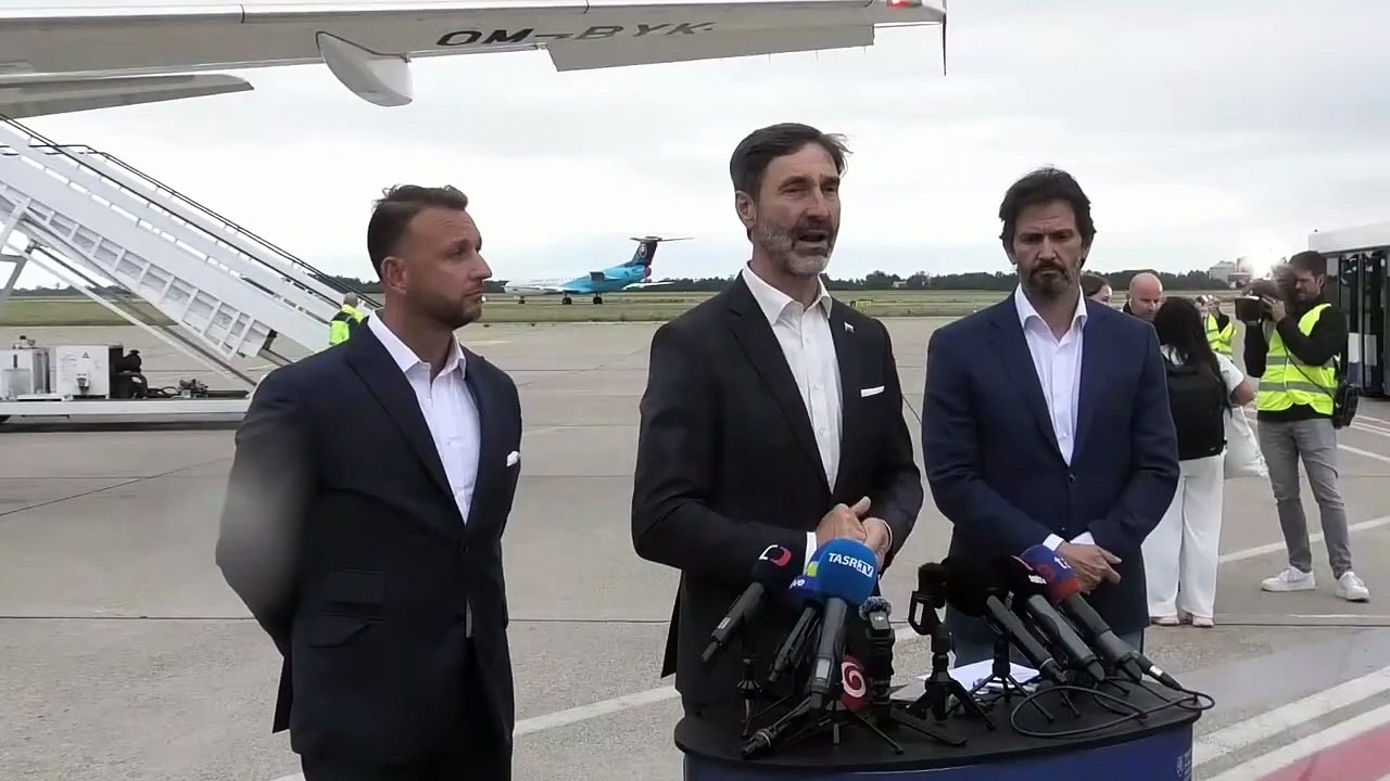 ZÁZNAM: TK ministrov vnútra a zahraničia po prílete Slovákov z Blízkeho východu