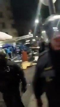 Desalojo de trabajadores en las inmediaciones de San José 1111