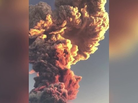 Höchste Alarmstufe ausgerufen: Vulkan Lewotobi ist ausgebrochen