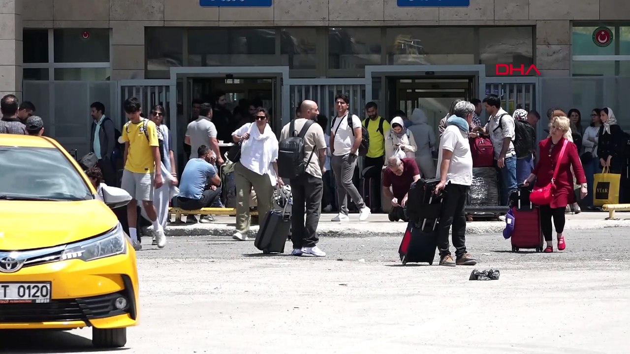 İranlılar, sınır kapılarında yoğunluk oluşturdu
